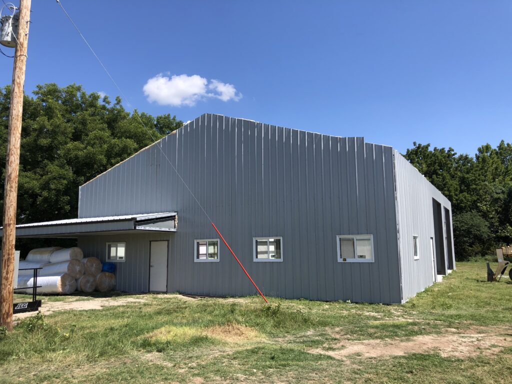 Steel building workshop