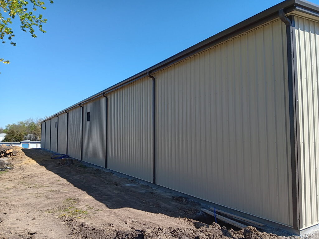 100'x200' steel storage building