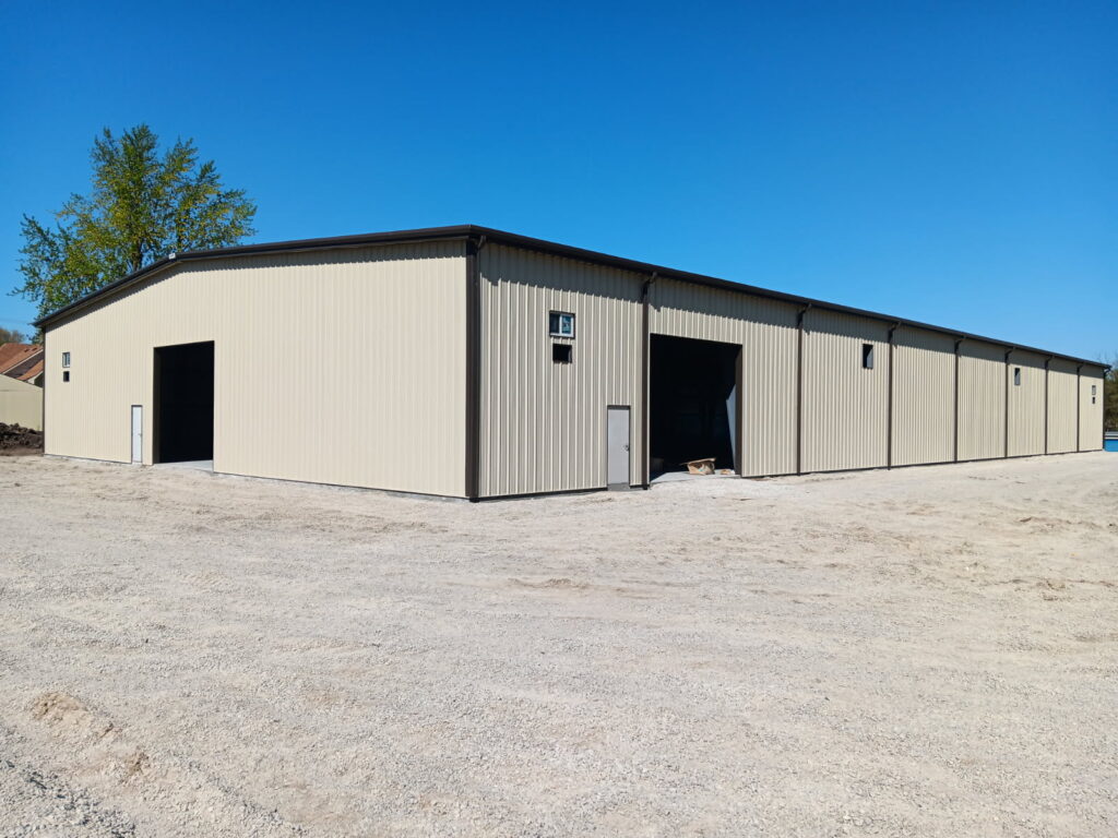 100'x200' steel storage building