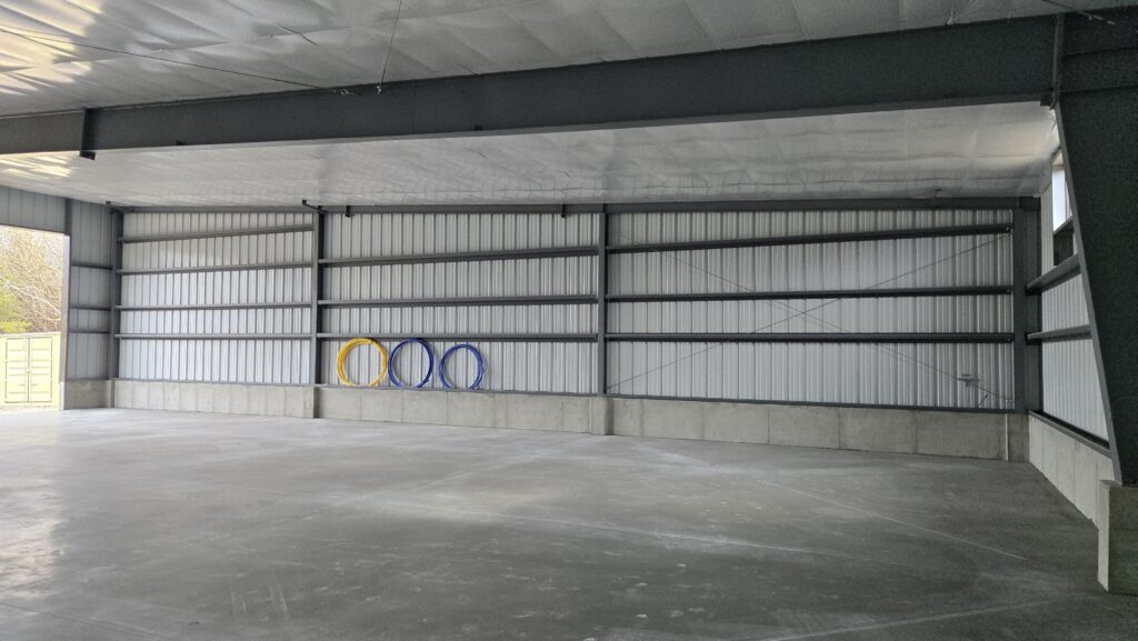 75'x100'x20' high side with 15'3 low side