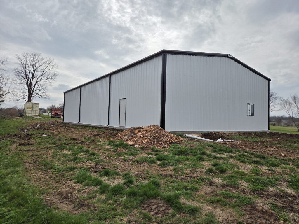 40'x80' metal building with porch